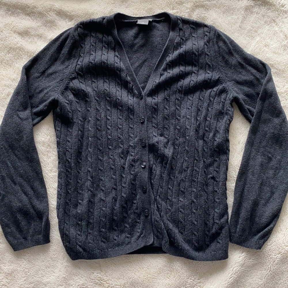 Ann Taylor gray cable knit sweater